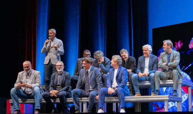 KOK体育官网-30年后传奇再聚，卡佩罗的不败米兰有何秘密？