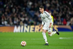 KOK体育-每体：劳尔-阿森西奥滑落为皇马第四中卫，必须重获阿隆索的信任